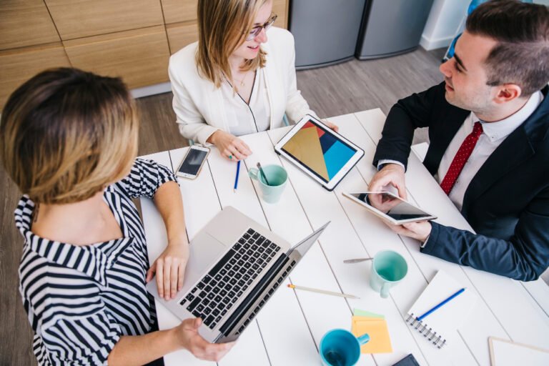 El impacto del marketing estratégico en la imagen corporativa de tu bufete de abogados